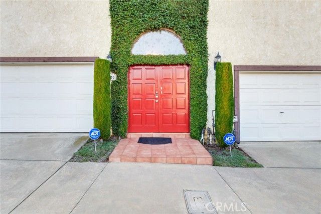 4220 Toland Way, Los Angeles, CA 90065