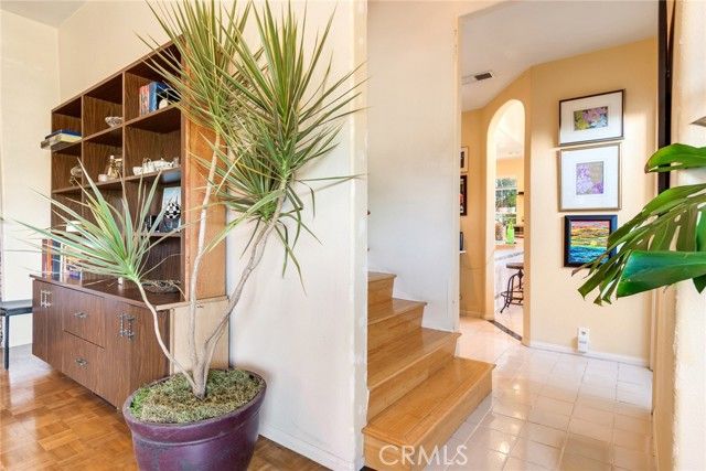 4220 Toland Way, Los Angeles, CA 90065