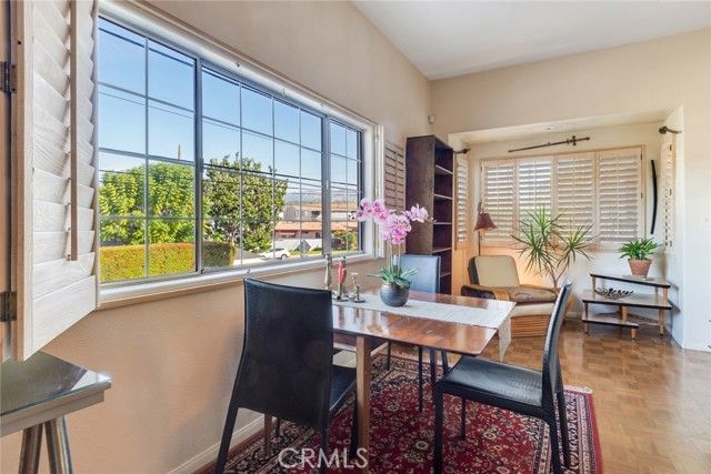 4220 Toland Way, Los Angeles, CA 90065