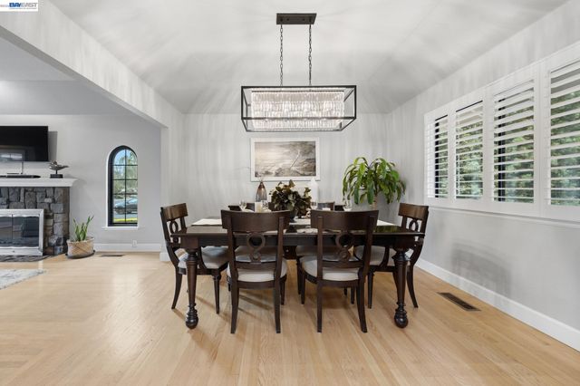 2726 Chateau Way, Livermore, CA 94550