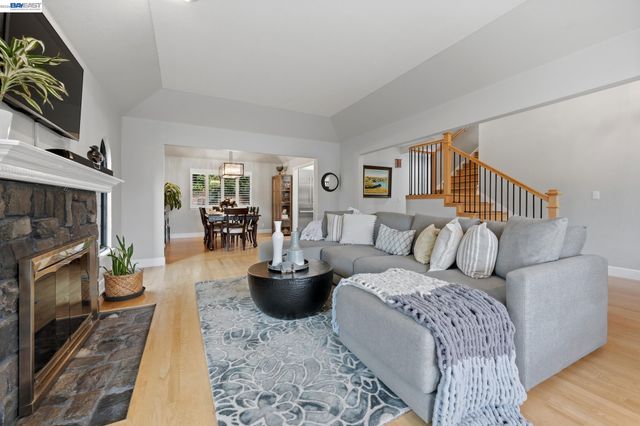 2726 Chateau Way, Livermore, CA 94550