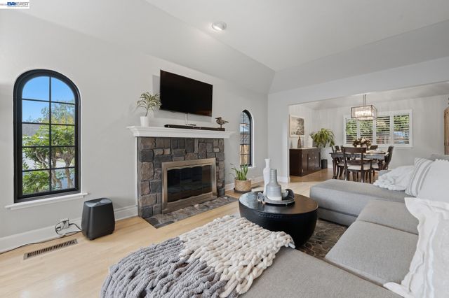 2726 Chateau Way, Livermore, CA 94550