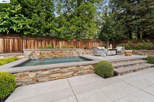 2726 Chateau Way, Livermore, CA 94550