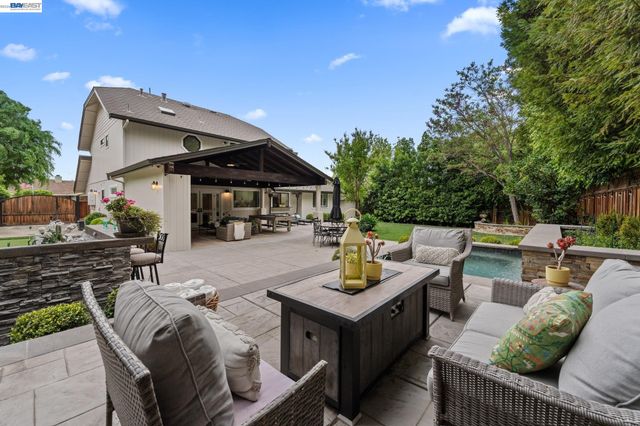 2726 Chateau Way, Livermore, CA 94550