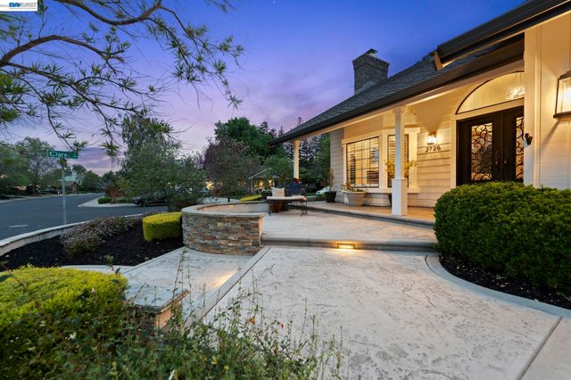 2726 Chateau Way, Livermore, CA 94550