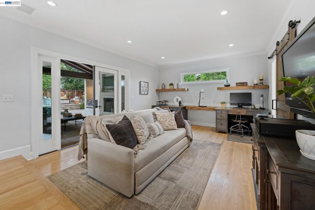 2726 Chateau Way, Livermore, CA 94550