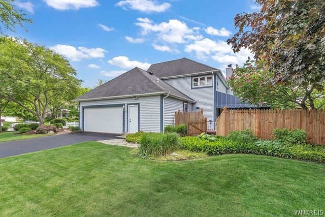 46 Burbank Drive, Orchard Park, NY 14127