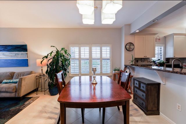 300 Uno Lago Drive 405, Juno Beach, FL 33408