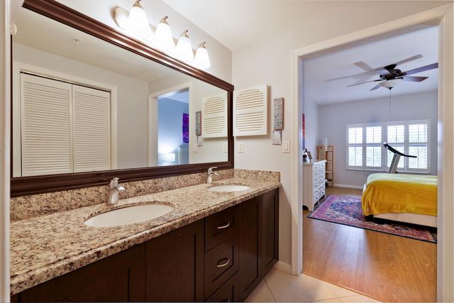 300 Uno Lago Drive 405, Juno Beach, FL 33408