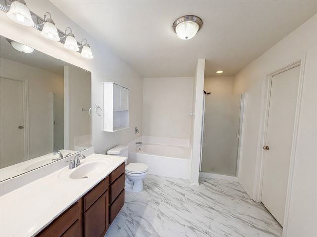 2027 Pine Knot Drive, Heartland, TX 75126