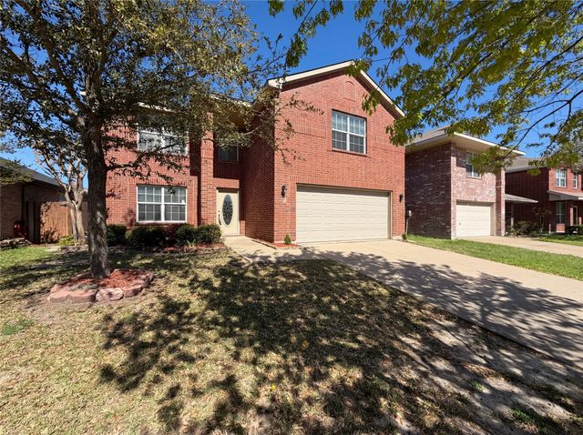 2027 Pine Knot Drive, Heartland, TX 75126