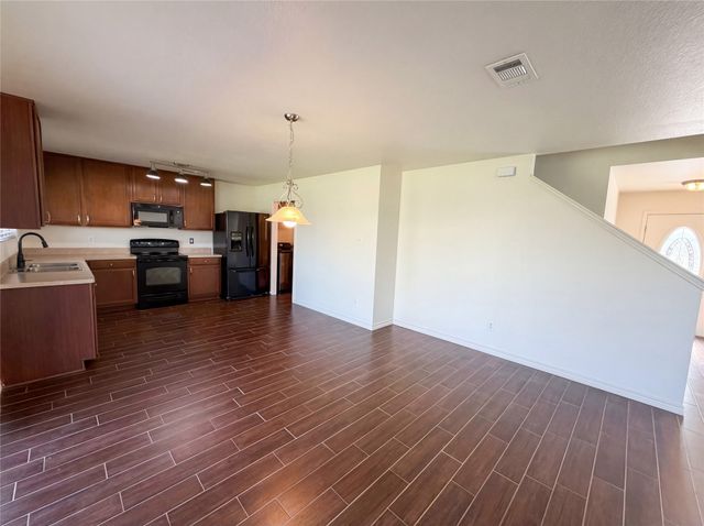 2027 Pine Knot Drive, Heartland, TX 75126