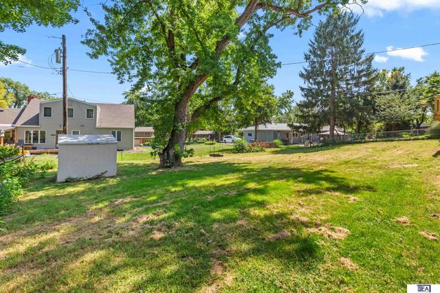 3315 S 104th Avenue, Omaha, NE 68124