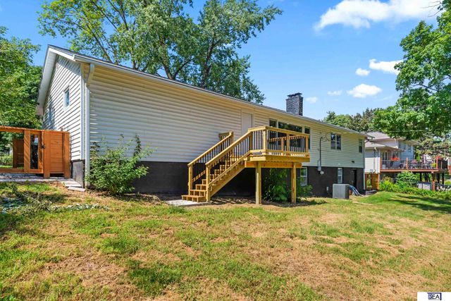 3315 S 104th Avenue, Omaha, NE 68124
