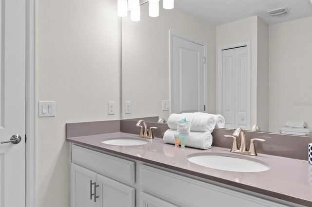 8876 CABOT CLIFFS DRIVE, Davenport, FL 33896