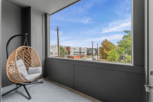 1122 W 17th Street E, Houston, TX 77008