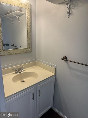 32 ALDERMAN CT, Lutherville Timonium, MD 21093