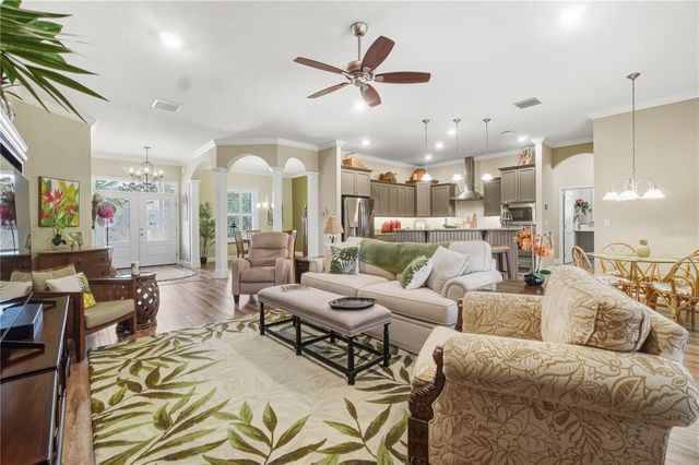 1097 SUGAR LOAF KEY LOOP, Lady Lake, FL 32159