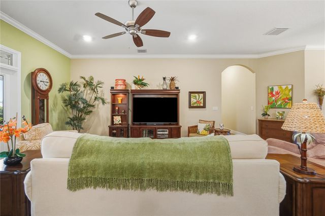 1097 SUGAR LOAF KEY LOOP, Lady Lake, FL 32159