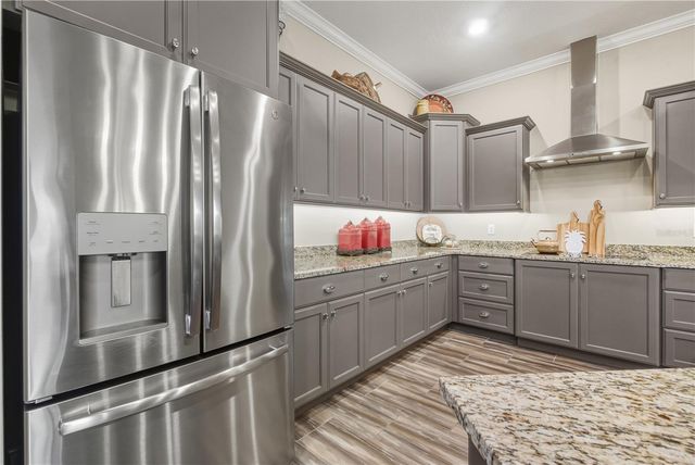 1097 SUGAR LOAF KEY LOOP, Lady Lake, FL 32159