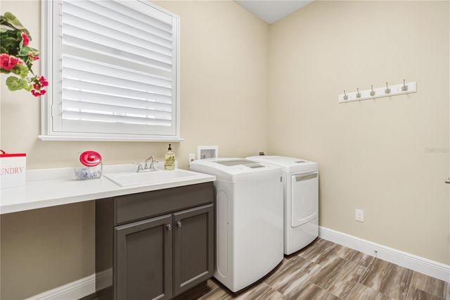 1097 SUGAR LOAF KEY LOOP, Lady Lake, FL 32159