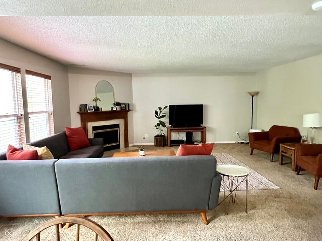 10188 Orange Blossom Trail, Fishers, IN 46038