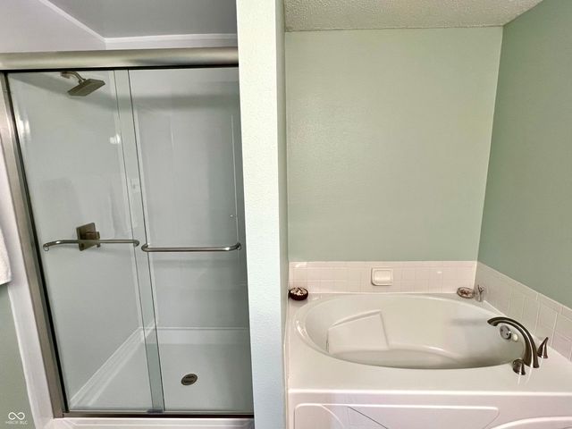 10188 Orange Blossom Trail, Fishers, IN 46038