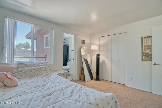 1456 W Knox Street, Tucson, AZ 85705