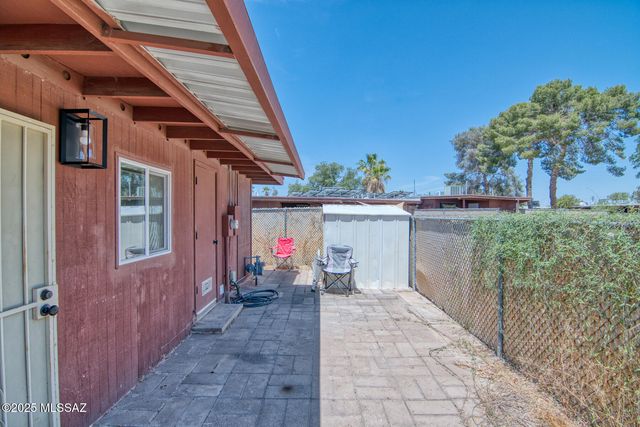 1456 W Knox Street, Tucson, AZ 85705