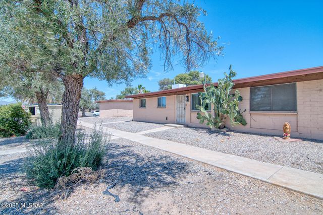 1456 W Knox Street, Tucson, AZ 85705