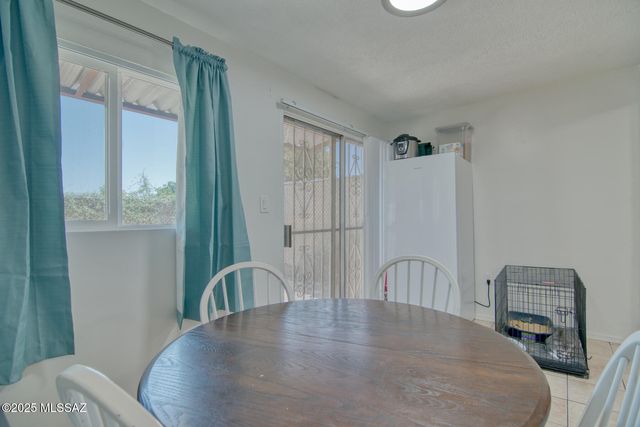 1456 W Knox Street, Tucson, AZ 85705