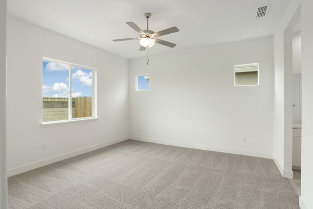 484 Vinal Dr, Manteca, CA 95337