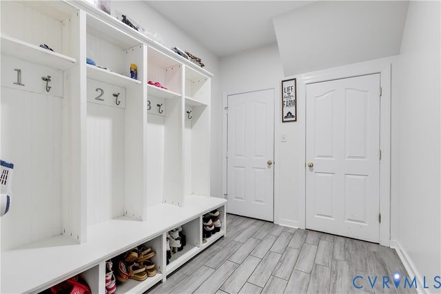 9200 Bailey Oak Dr, Midlothian, VA 23112