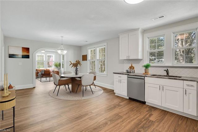 3023 Guinea CIR, Hayes, VA 23072