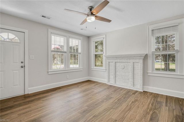 3023 Guinea CIR, Hayes, VA 23072