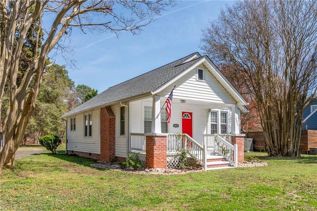 3023 Guinea CIR, Hayes, VA 23072