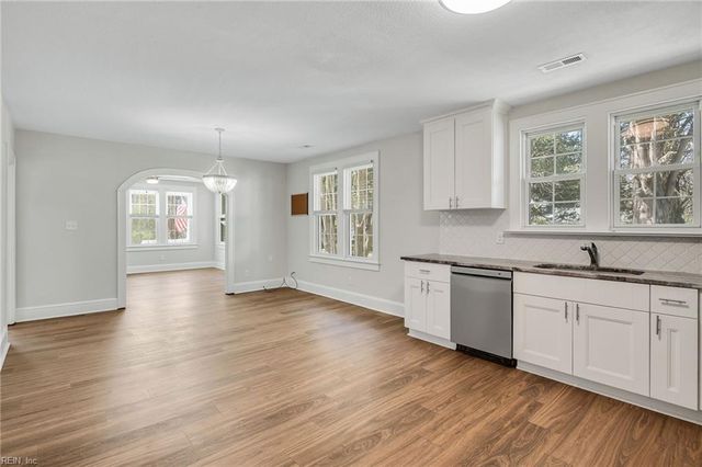 3023 Guinea CIR, Hayes, VA 23072