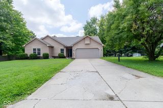 572 San Ricardo Drive, Greenwood, IN 46142