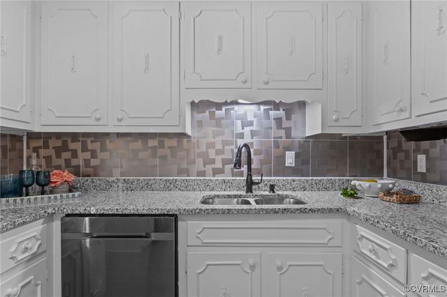 4560 E Williamsburg Rd, Sandston, VA 23150
