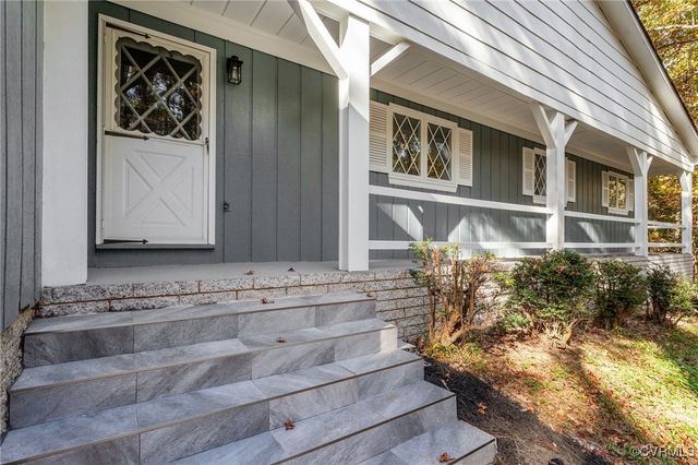 4560 E Williamsburg Rd, Sandston, VA 23150