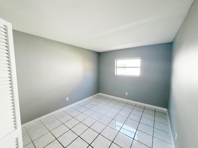 320 SW 1st Street, Pompano Beach, FL 33060