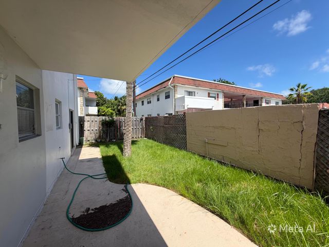 320 SW 1st Street, Pompano Beach, FL 33060