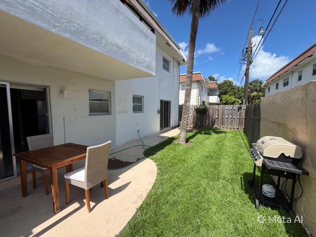 320 SW 1st Street, Pompano Beach, FL 33060