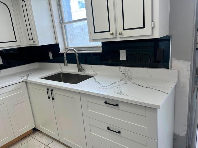 320 SW 1st Street, Pompano Beach, FL 33060