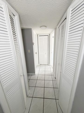 320 SW 1st Street, Pompano Beach, FL 33060