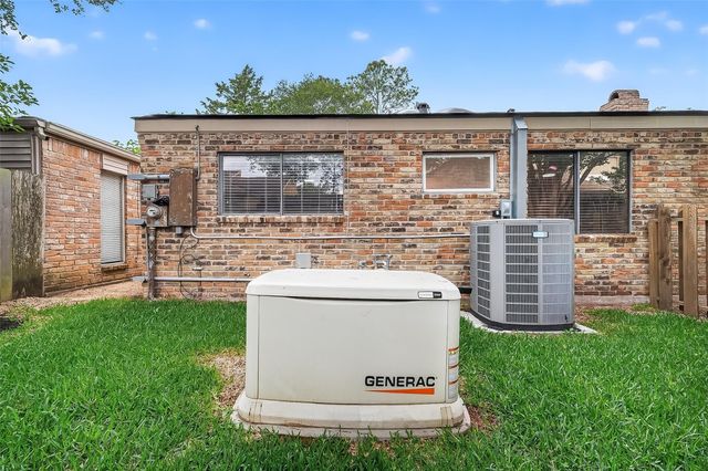 1023 Forest Home Drive, Houston, TX 77077