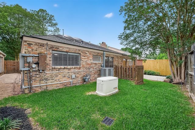 1023 Forest Home Drive, Houston, TX 77077