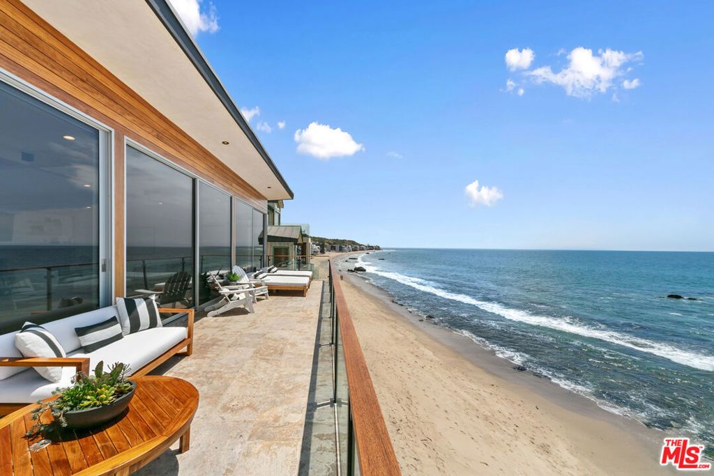 Image 12 of property listing at 24928 Malibu Road, Malibu, CA 90265