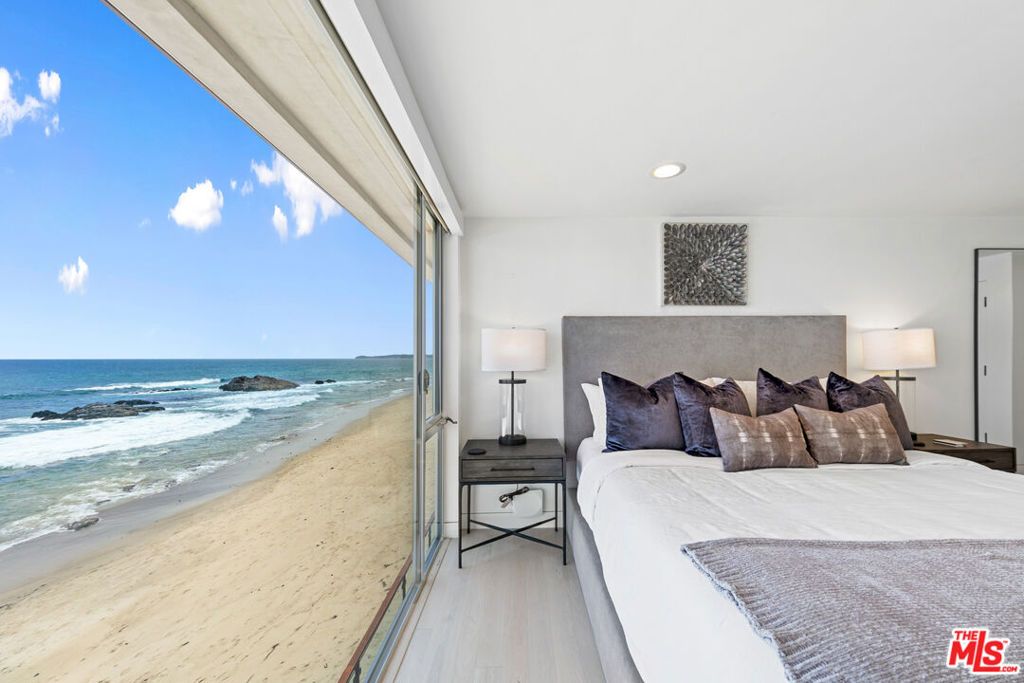 Image 22 of property listing at 24928 Malibu Road, Malibu, CA 90265