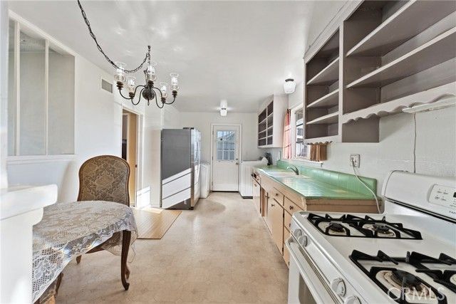 6657 Lassen, Buena Park, CA 90620